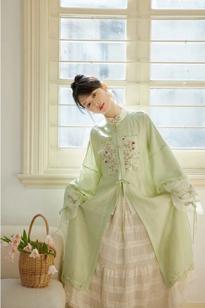 Paradise 天堂 Modernized Ming Dynasty Yuanling Changshan Mamian Spring Aoqun Set - Image 6