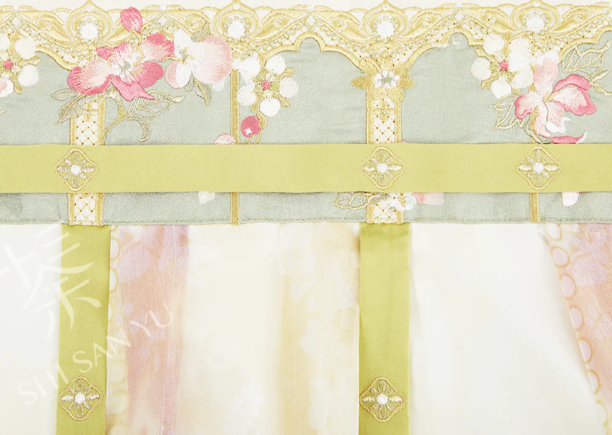 Peiyu Chunfeng 佩玉春风 Jade Breeze Modernized Tang Dynasty Qixiong Ruqun Dress Set - Image 9
