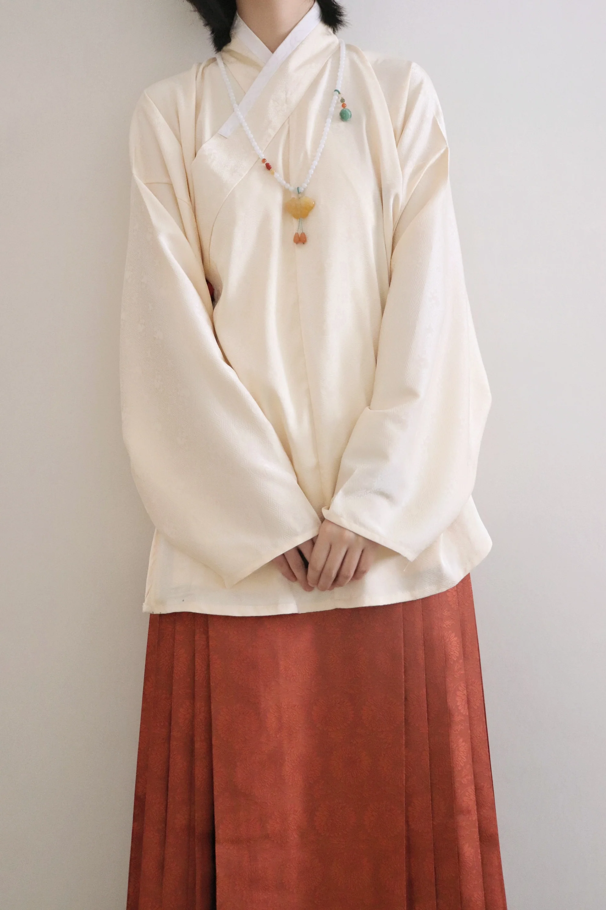 Pipa 琵琶 Lute Sleeve Middle Ming Dynasty Cross Collar Shirt - Image 11