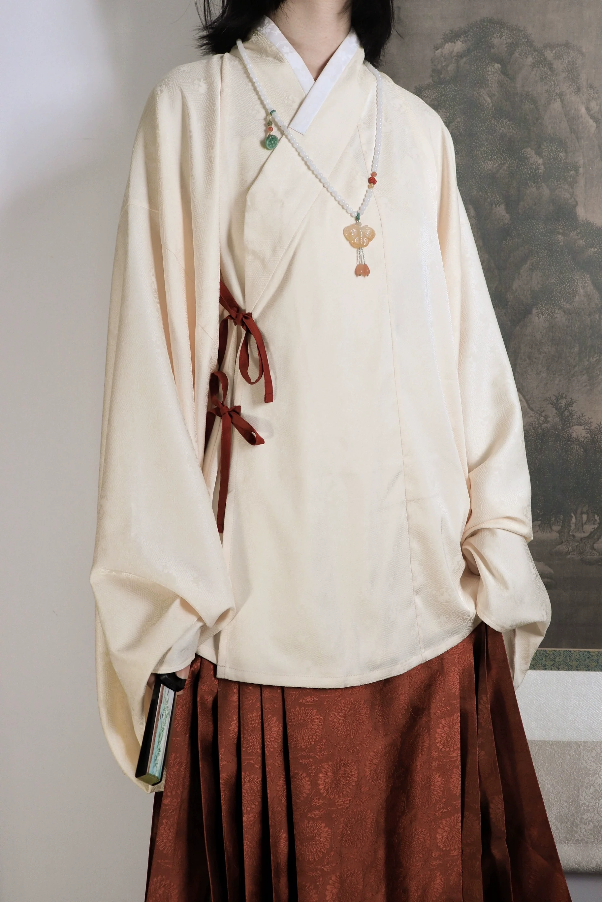 Pipa 琵琶 Lute Sleeve Middle Ming Dynasty Cross Collar Shirt - Image 5