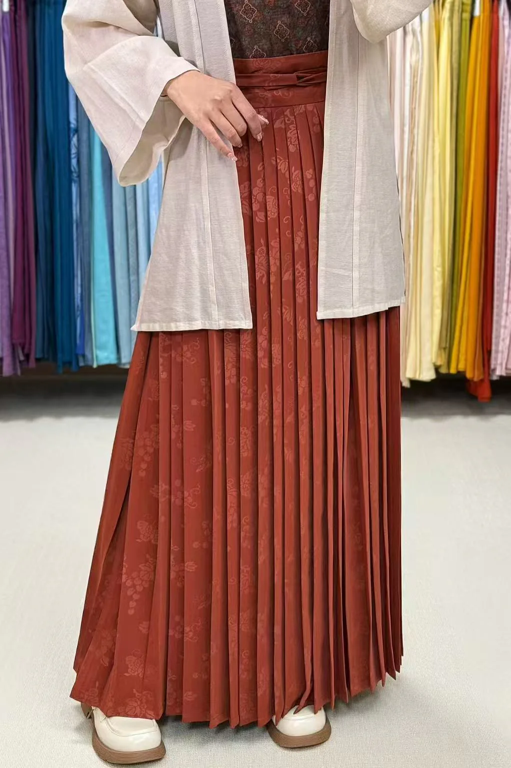 Putao Hudie 葡萄蝴蝶 Grapes & Butterflies Song Dynasty Summer Baidiequn Hundred Pleat Skirt - Image 4