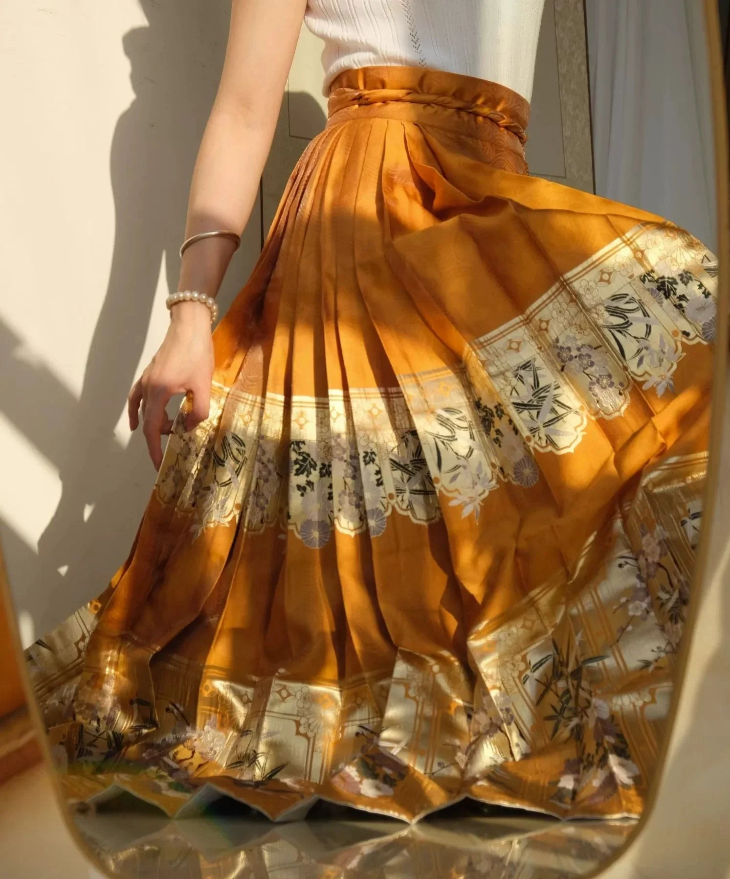 Qian Qian 谦谦 Golden Bamboo & Plum Blossom Mamian Skirt - Image 4