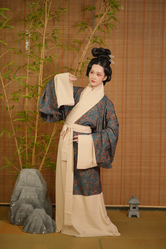 Qing Bi 青碧 Faded Turquoise Han Dynasty Mawangdui Restoration Pure Cotton Unisex Zhiju Robe - Image 5