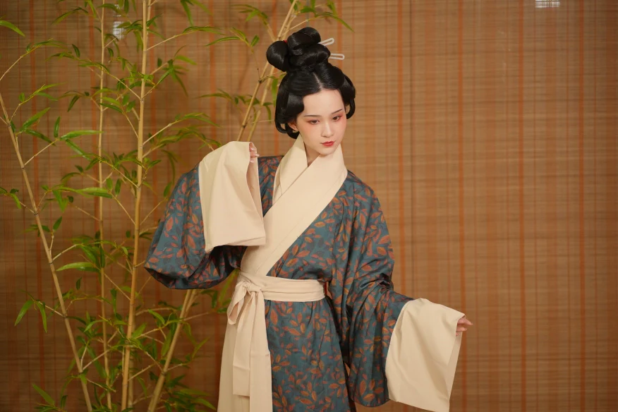 Qing Bi 青碧 Faded Turquoise Han Dynasty Mawangdui Restoration Pure Cotton Unisex Zhiju Robe - Image 8