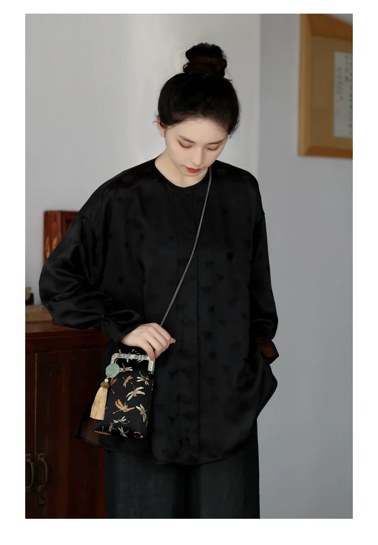 Qing Ting 蜻蜓 Dragonfly Jade Brocade Phone Purse - Image 5
