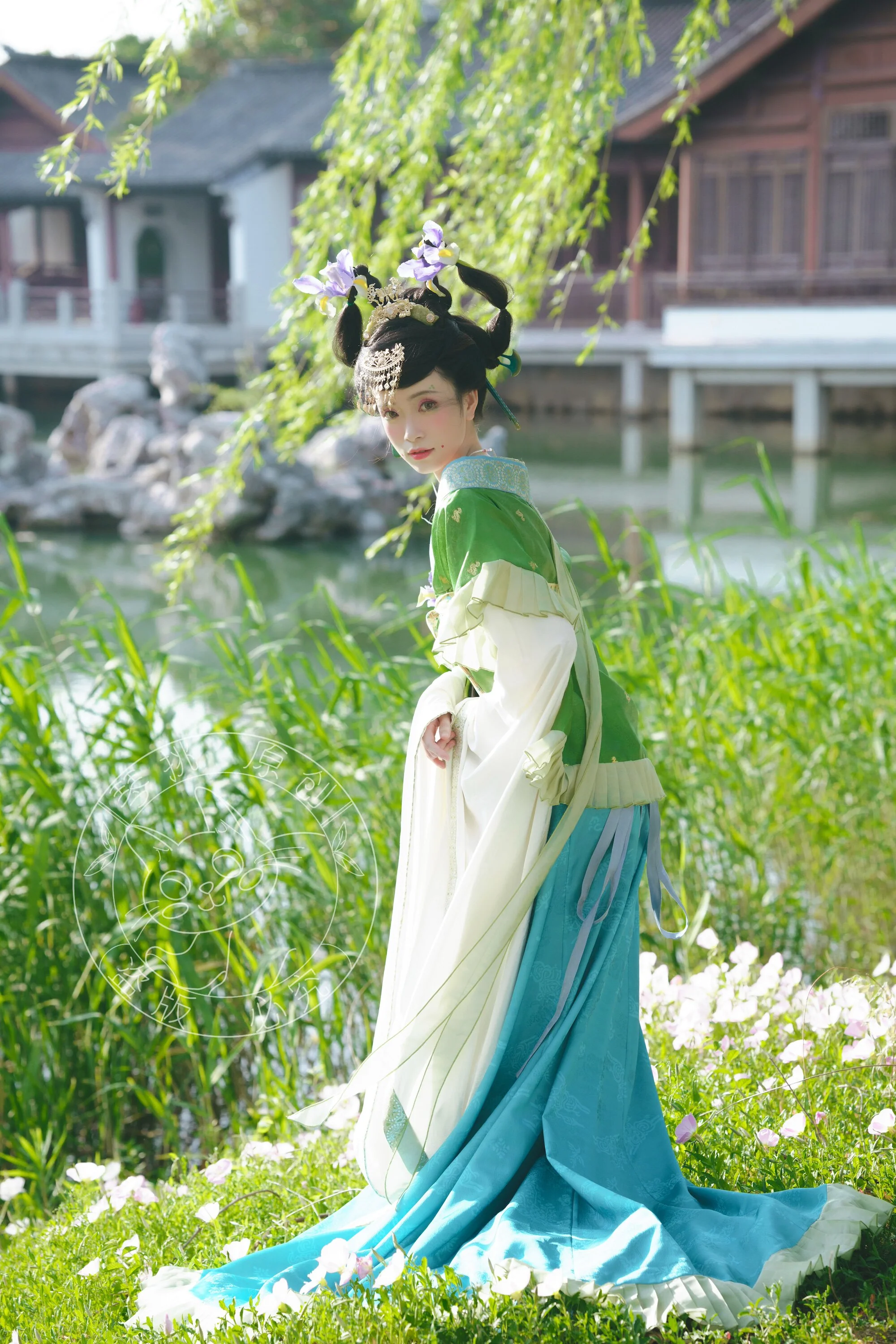 Qingbei Xu 倾杯序 Prelude to the Tilting Cup Sui & Northern Southern Dynasty Guiyi Swallow Tail Ruqun Set - Image 11