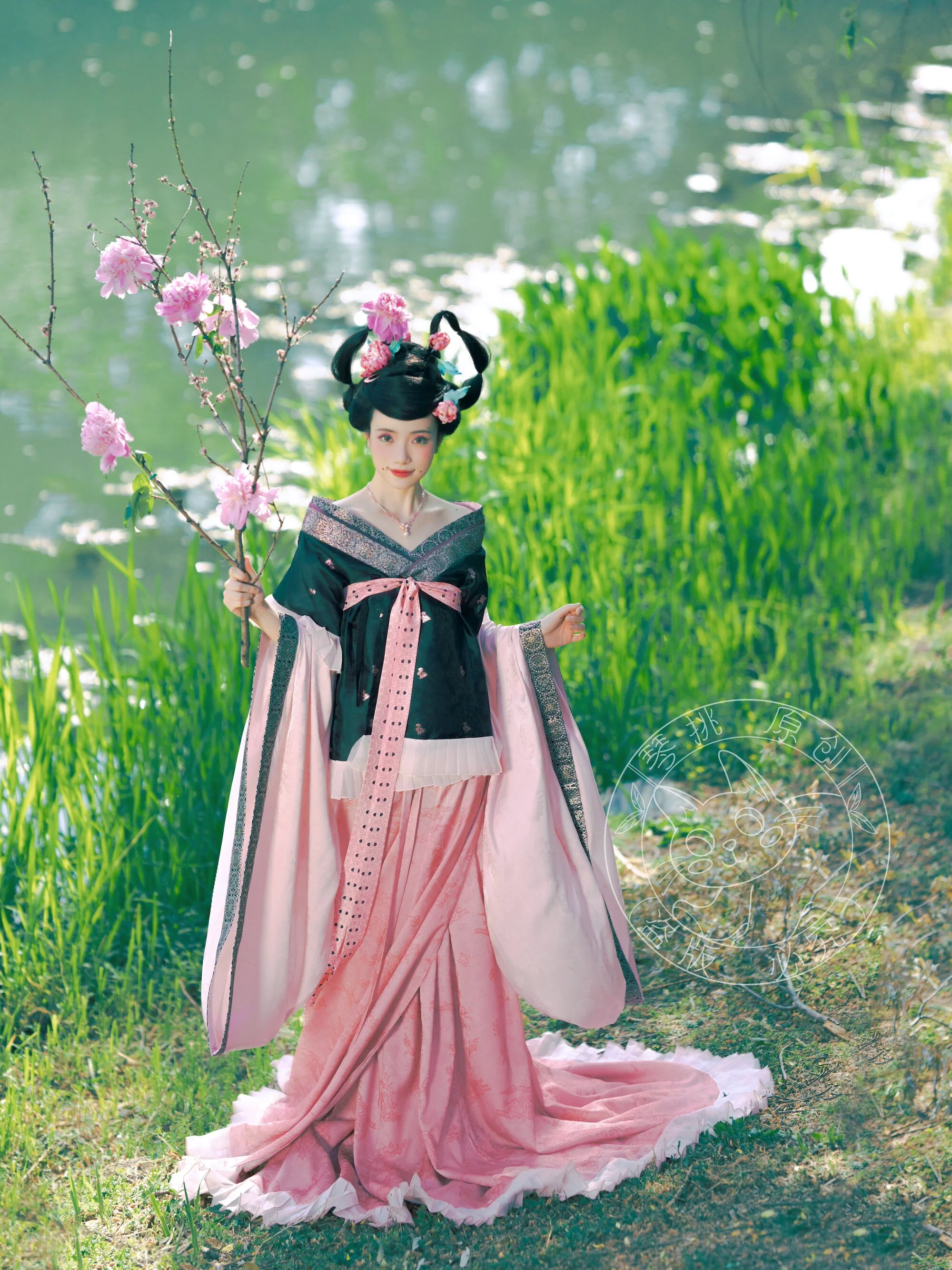Qingbei Xu 倾杯序 Prelude to the Tilting Cup Sui & Northern Southern Dynasty Guiyi Swallow Tail Ruqun Set - Image 14