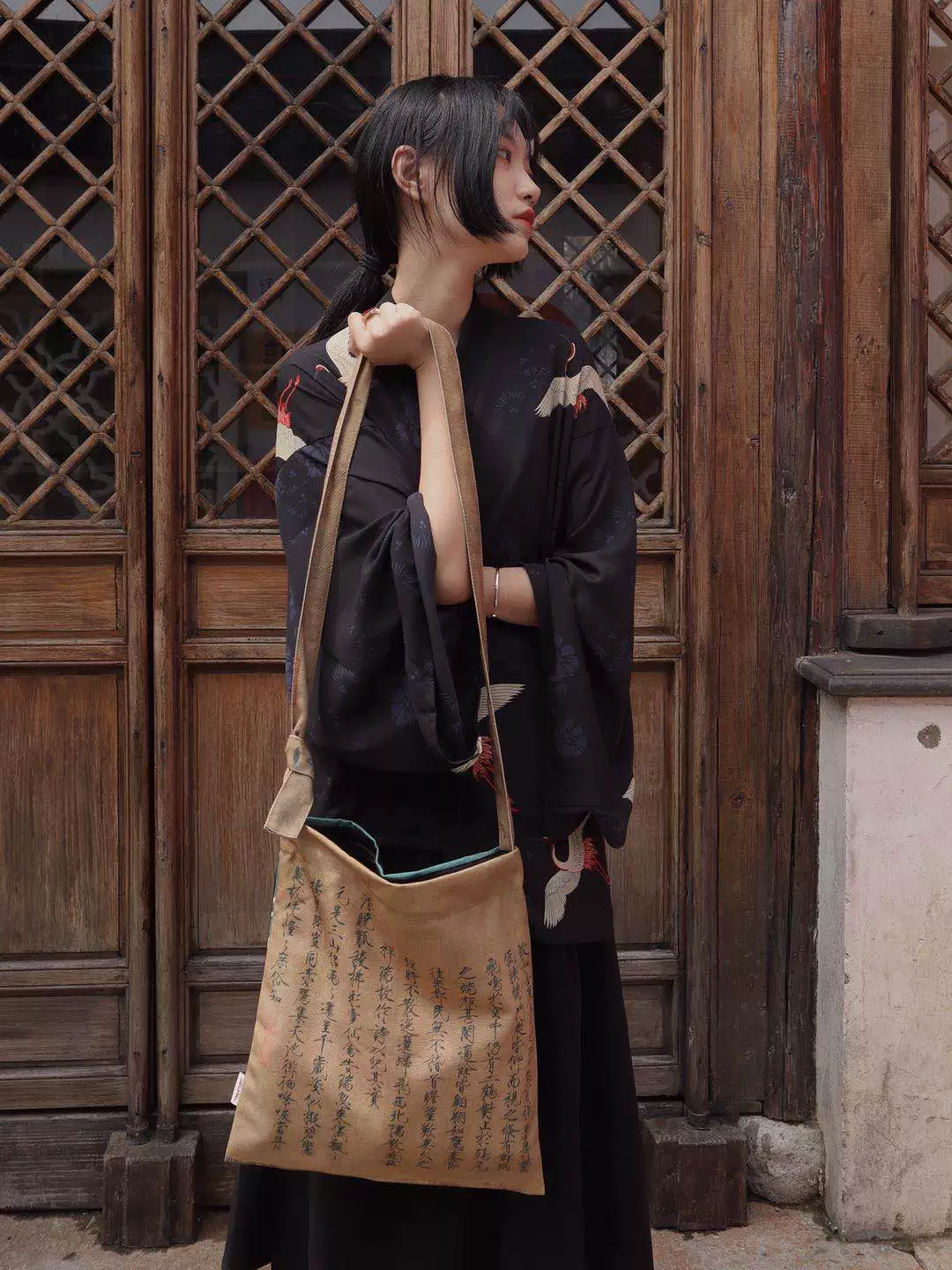 Rui Hé 瑞鹤图 Auspicious Cranes Painting Tote Bag - Image 4