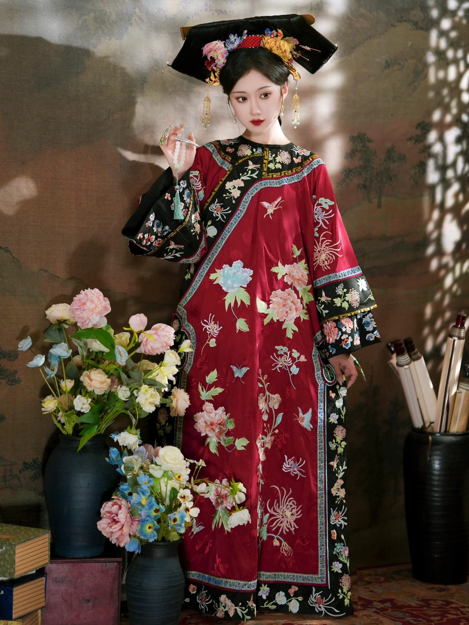 Ruyi 如意 Qing Dynasty Embroidered Changyi Dress - Image 6