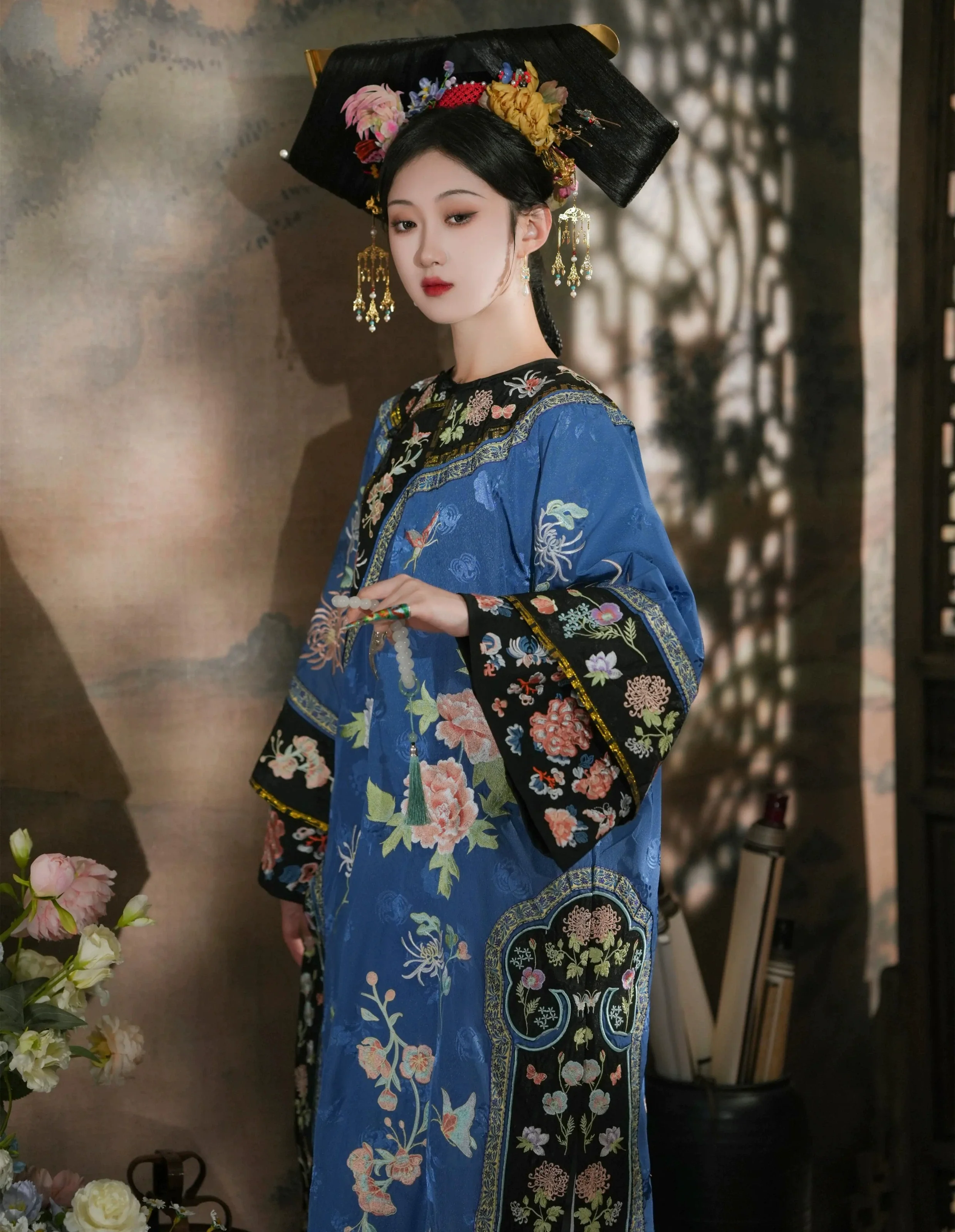 Ruyi 如意 Qing Dynasty Embroidered Changyi Dress - Image 7