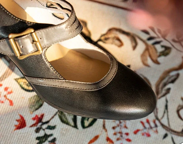 San Hé 三河 Three Rivers 1930s Triple Strap & Buckle Genuine Leather Heels - Image 10