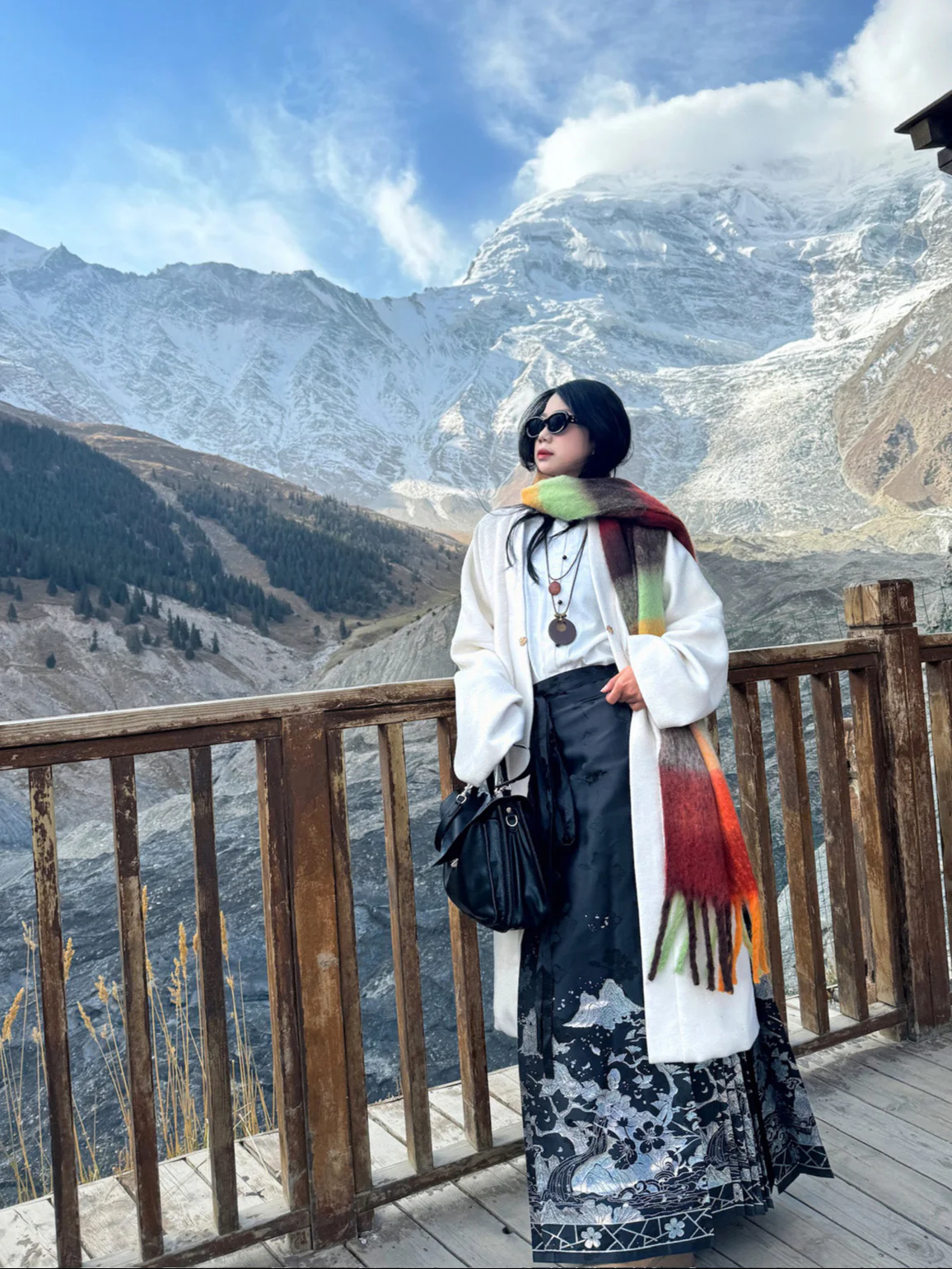 Shanhe Jinxiu 山河锦绣 Splendid Mountains Ming Dynasty Plus Size Mother of Pearl Mamian Skirt - Image 5