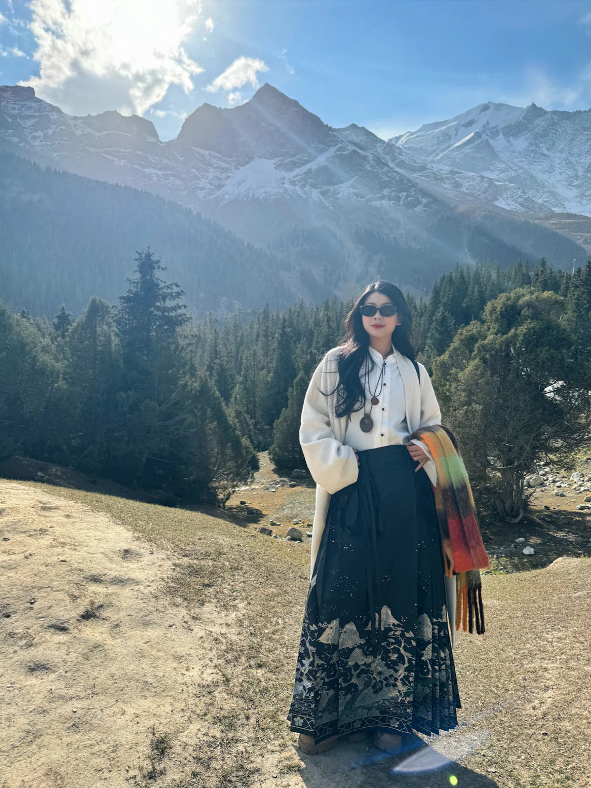 Shanhe Jinxiu 山河锦绣 Splendid Mountains Ming Dynasty Plus Size Mother of Pearl Mamian Skirt - Image 7