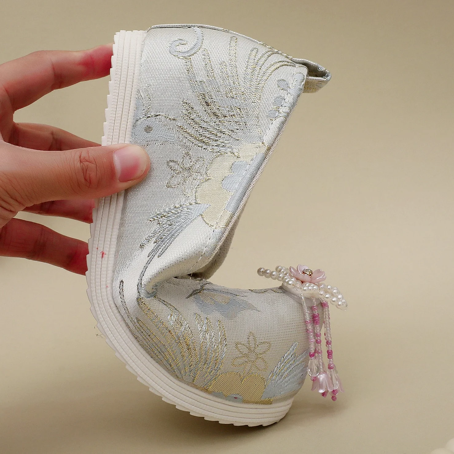 Shanhui Jiao 珊瑚礁 Coral Reef Song Ming Floral Brocade Pearl Flower Qiao Tou Shoes - Image 19