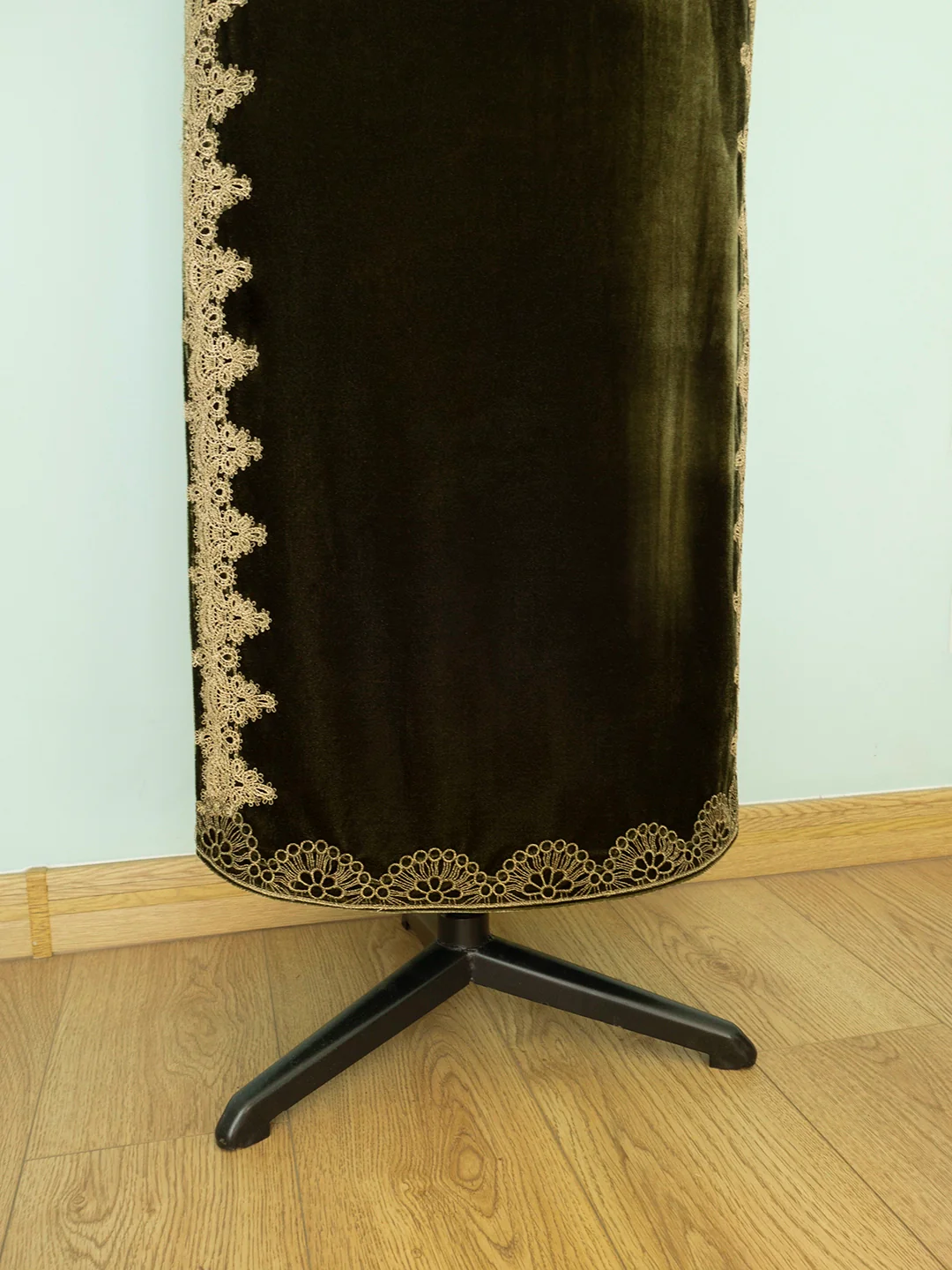 Shexiang Furen 奢香夫人 Extravagant Mistress 1920s Velvet Lace Long Sleeve Qipao - Image 7