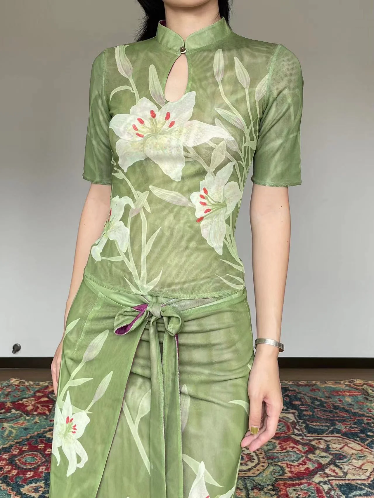Shi Liu 湿露 Humidity New Chinese Style Double Sided Short Sleeve Qipao Top - Image 4