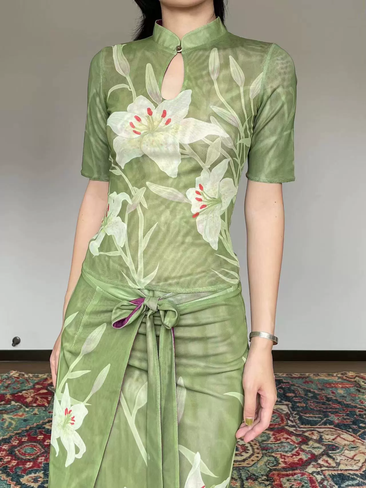 Shi Liu 湿露 Humidity New Chinese Style Double Sided Short Sleeve Qipao Top - Image 9