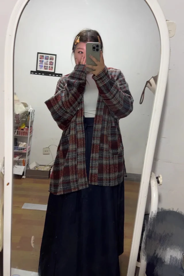 Shiguang Feishi 时光飞逝 Time Flies Modernized Tang Song Plus Size Wool Feijixiu Top & Denim Poqun Skirt Set - Image 22