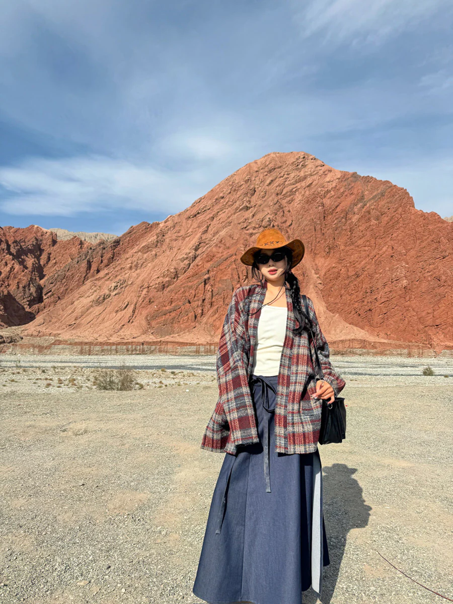 Shiguang Feishi 时光飞逝 Time Flies Modernized Tang Song Plus Size Wool Feijixiu Top & Denim Poqun Skirt Set - Image 4