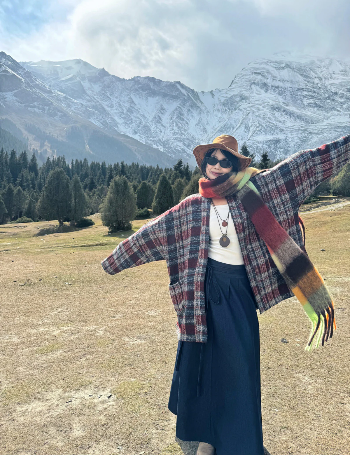 Shiguang Feishi 时光飞逝 Time Flies Modernized Tang Song Plus Size Wool Feijixiu Top & Denim Poqun Skirt Set - Image 7