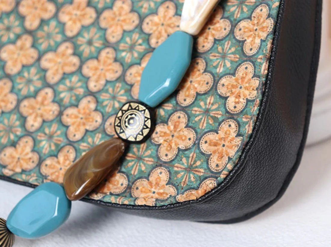 Shuang Gu Hua 双古花 Double Sided Ancient Flower Shoulder Purse - Image 3