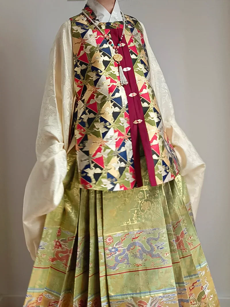 Shui Tan 水田 Paddy Fields Late Ming Fangling Square Collar Bijia Vest - Image 2