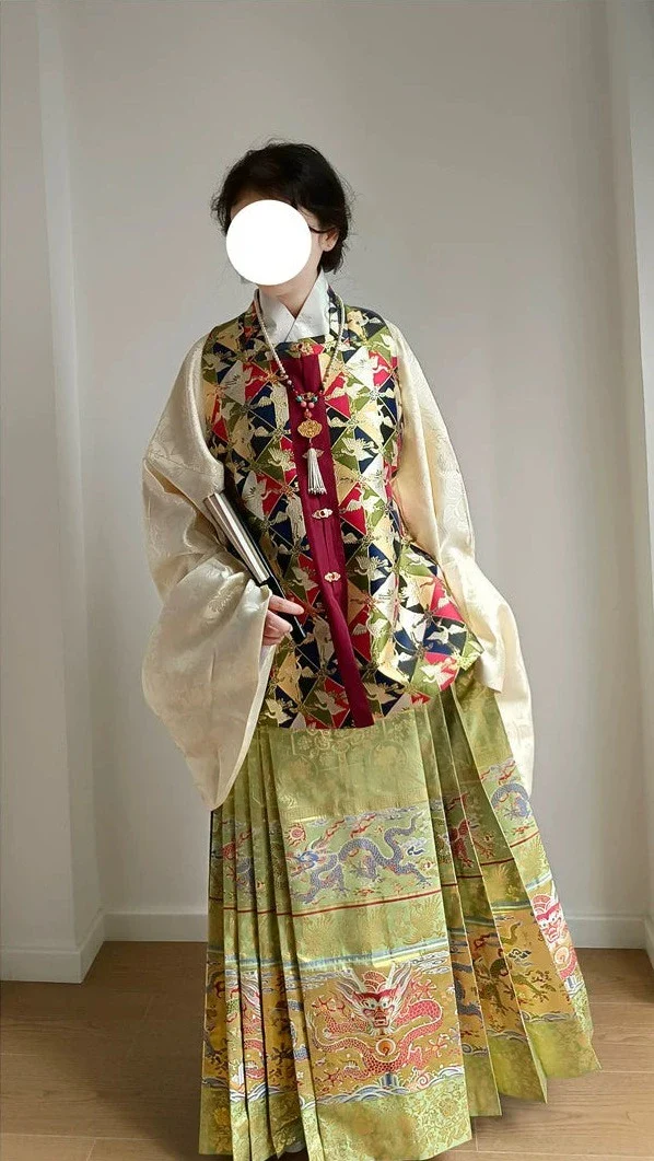 Shui Tan 水田 Paddy Fields Late Ming Fangling Square Collar Bijia Vest - Image 3