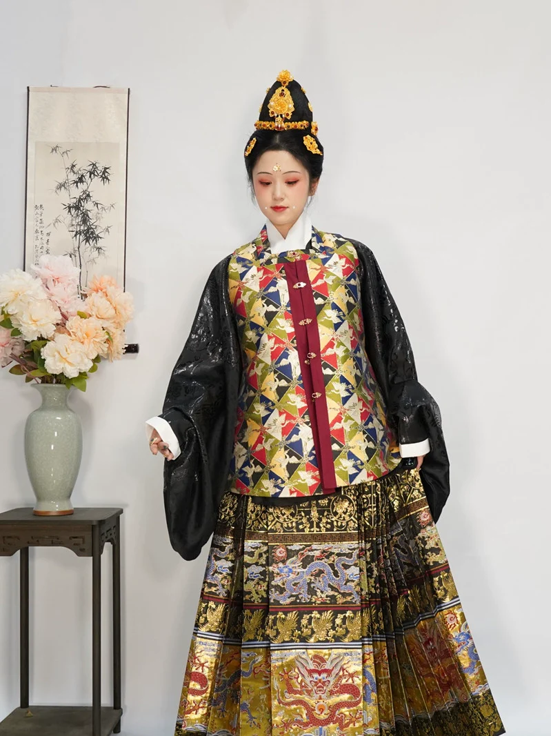 Shui Tan 水田 Paddy Fields Late Ming Fangling Square Collar Bijia Vest - Image 5