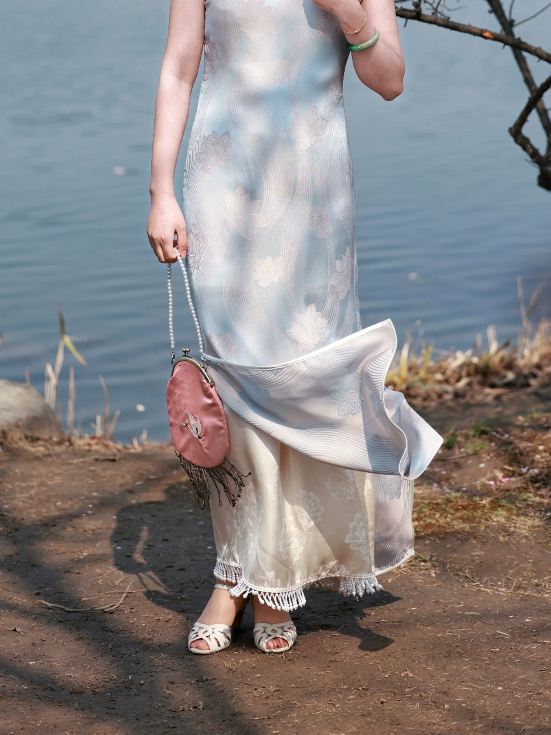 Si 似 Appearing 1920s Beaded Jacquard Qipao Petticoat Underskirt - Image 2