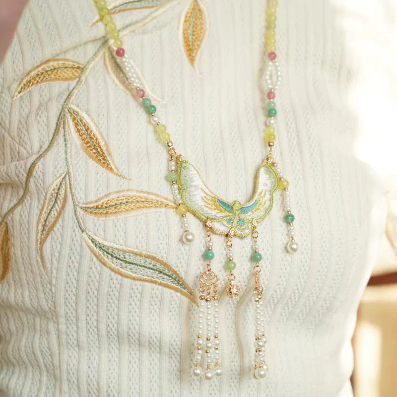Silent Rose 蔷薇不语 Ming Dynasty Embroidered Butterfly Pearl Back Cloud Necklace - Image 2