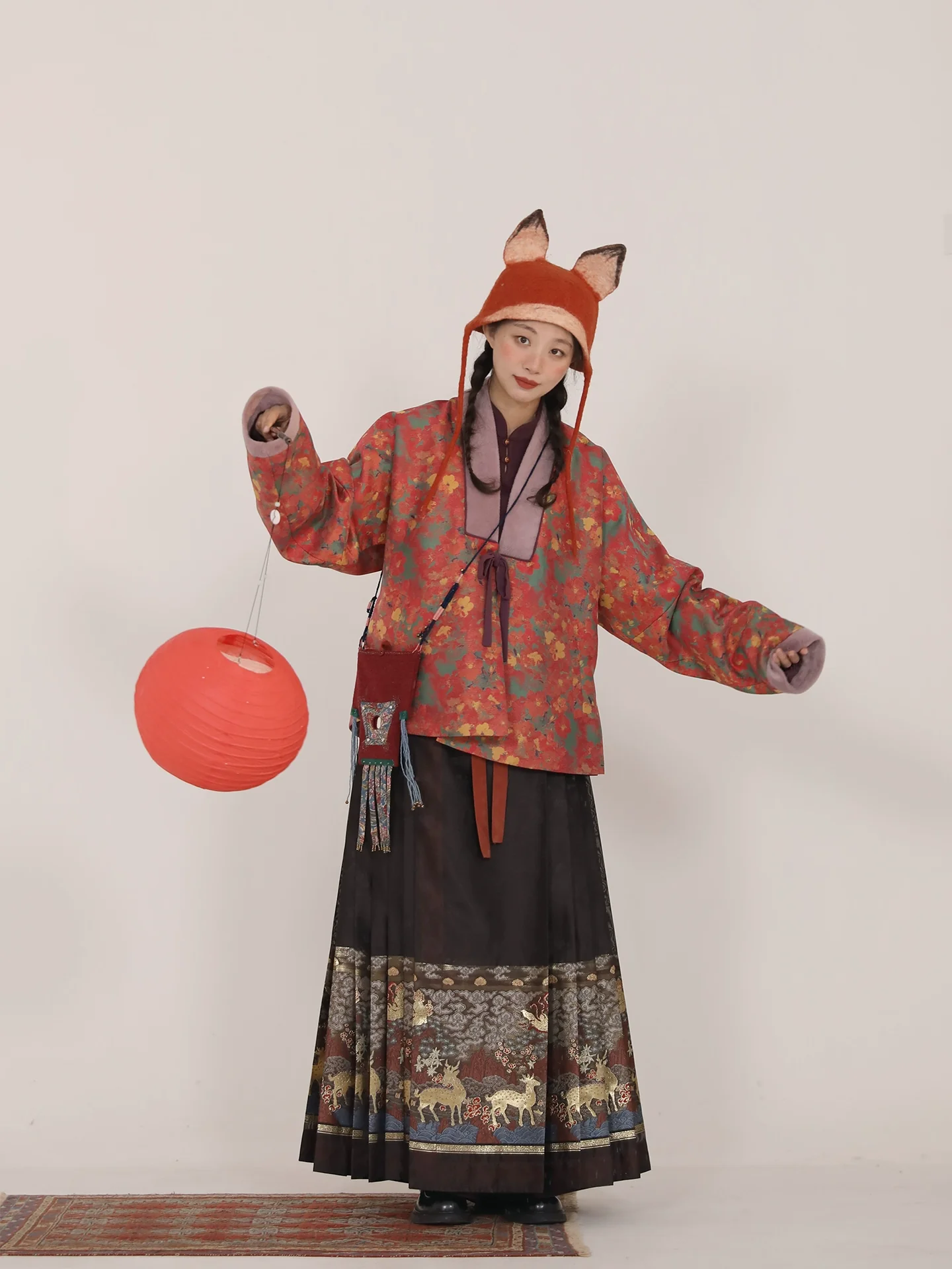 Song Chi 松弛 Relaxed Fit Modernized Ming Dynasty Padded Floral Duijin Ao Winter Coat & Deer Mamian Skirt Set - Image 2
