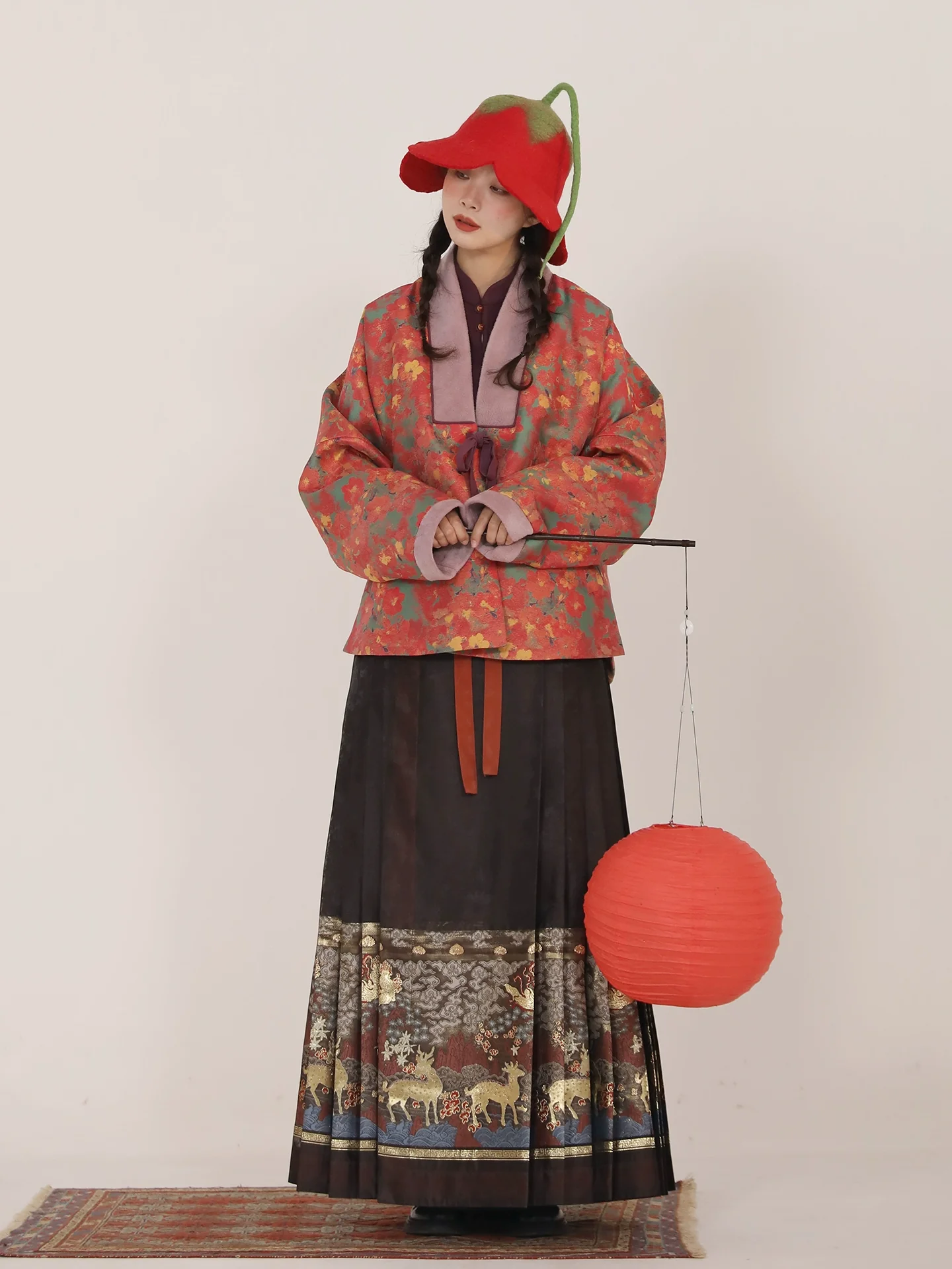 Song Chi 松弛 Relaxed Fit Modernized Ming Dynasty Padded Floral Duijin Ao Winter Coat & Deer Mamian Skirt Set - Image 3