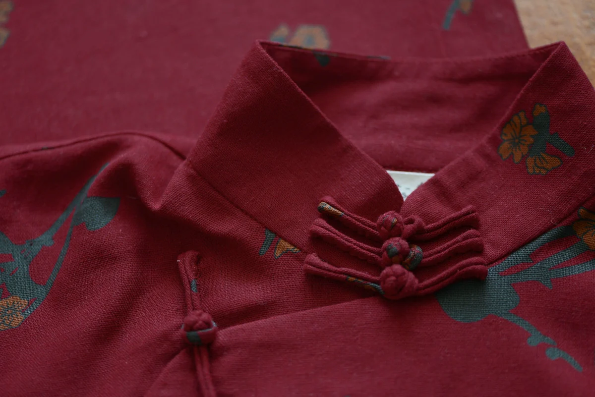 Su Mei 苏梅 Crimson Flower 1930s Half Sleeve Cotton Qipao - Image 9