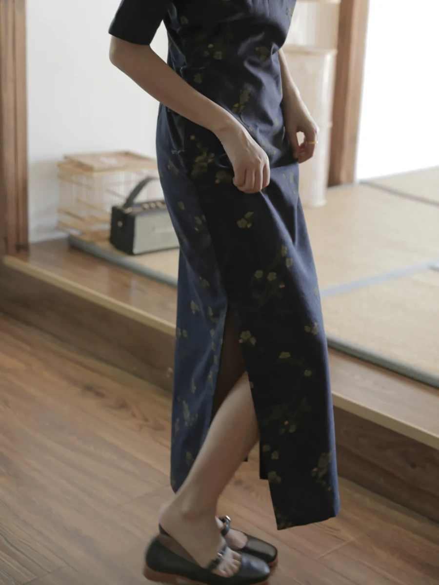 Su Mei 苏梅 Ink Flower 1930s Half Sleeve Cotton Qipao - Image 5