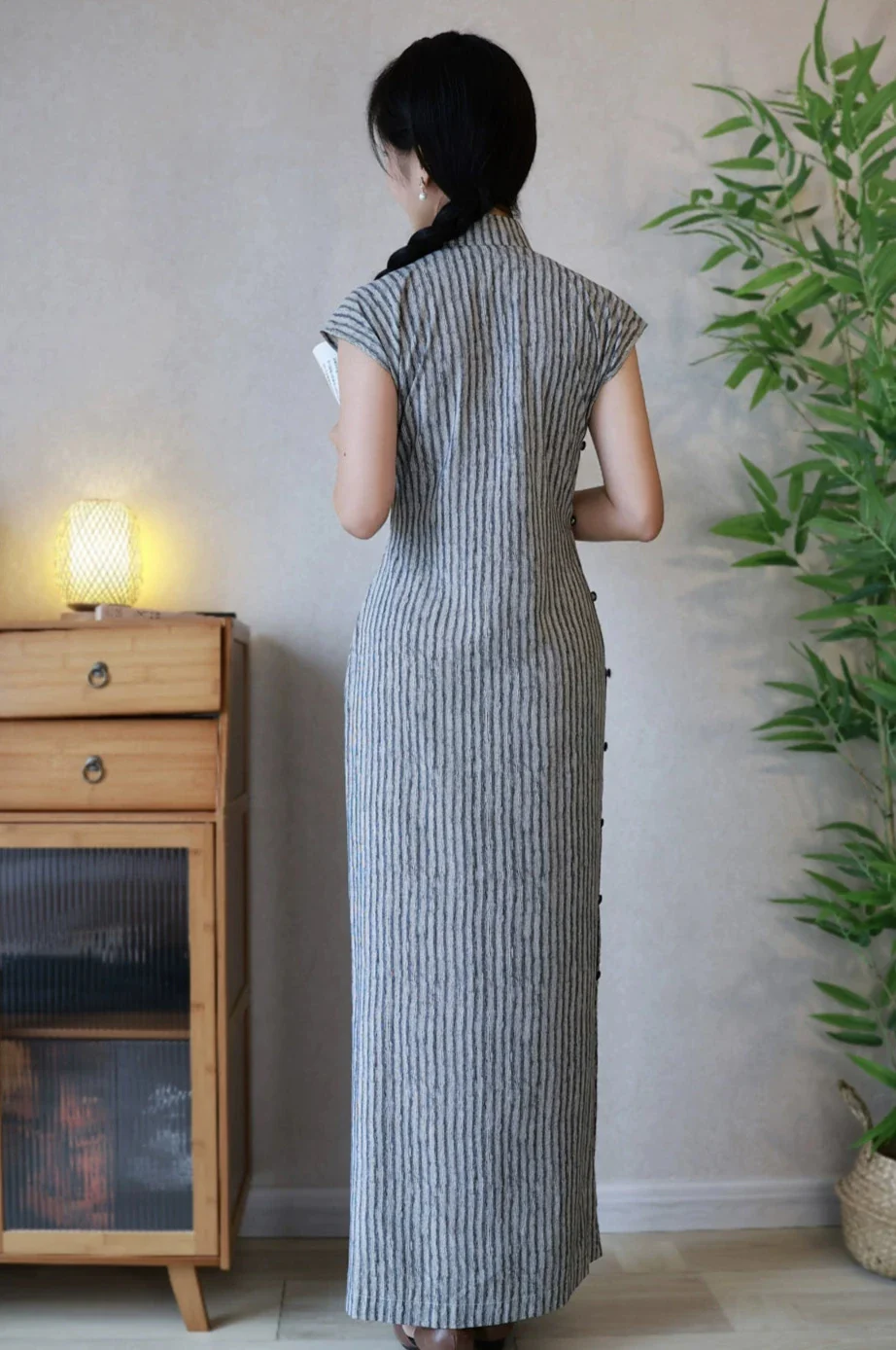 Su Xin 素馨 Jasmine 1930s Striped Cap Sleeve Qipao - Image 6