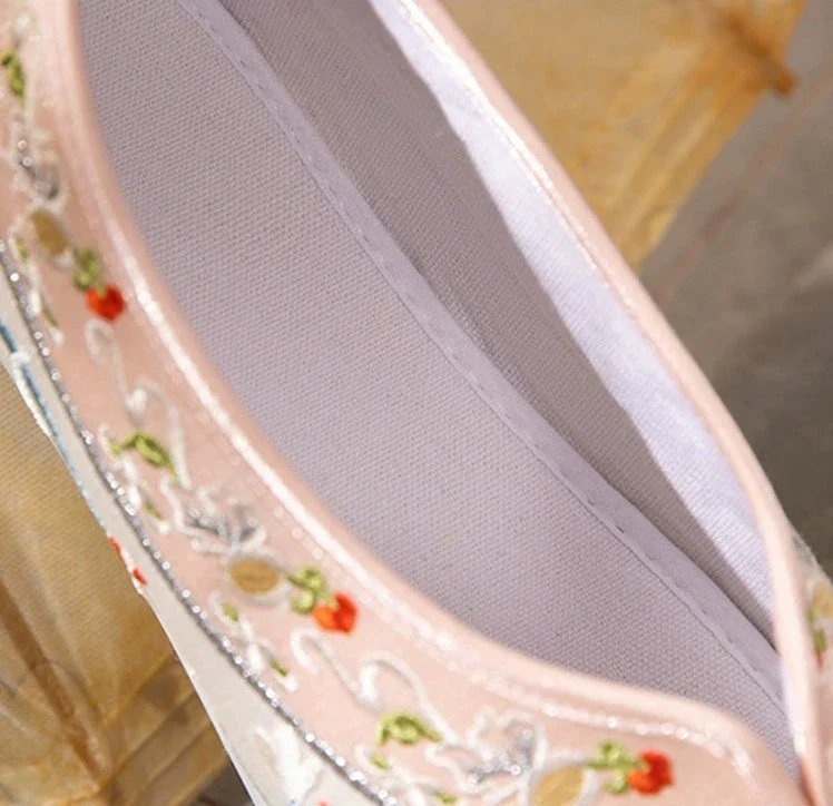 Summer Garden 夏季花园 Qing Dynasty Embroidered Rising Cloud Dengyun Shoes - Image 10