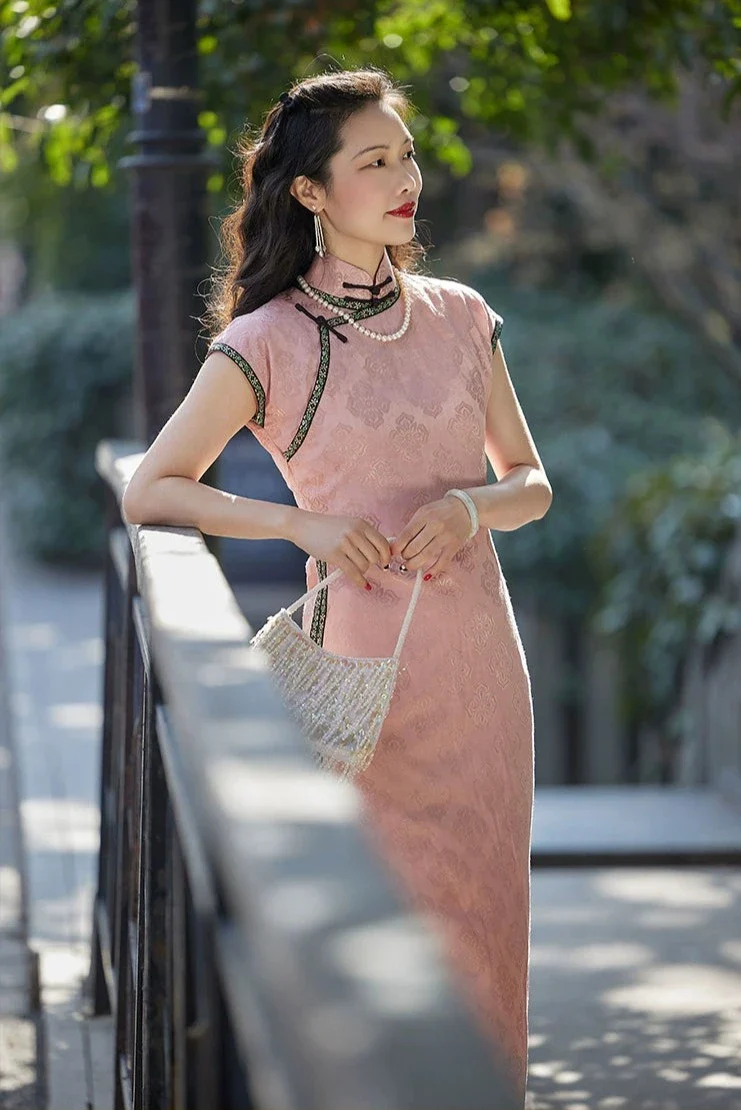 Tao Fen 桃粉 Peach Powder 1930s Satin Jacquard Cap Sleeve Qipao - Image 2
