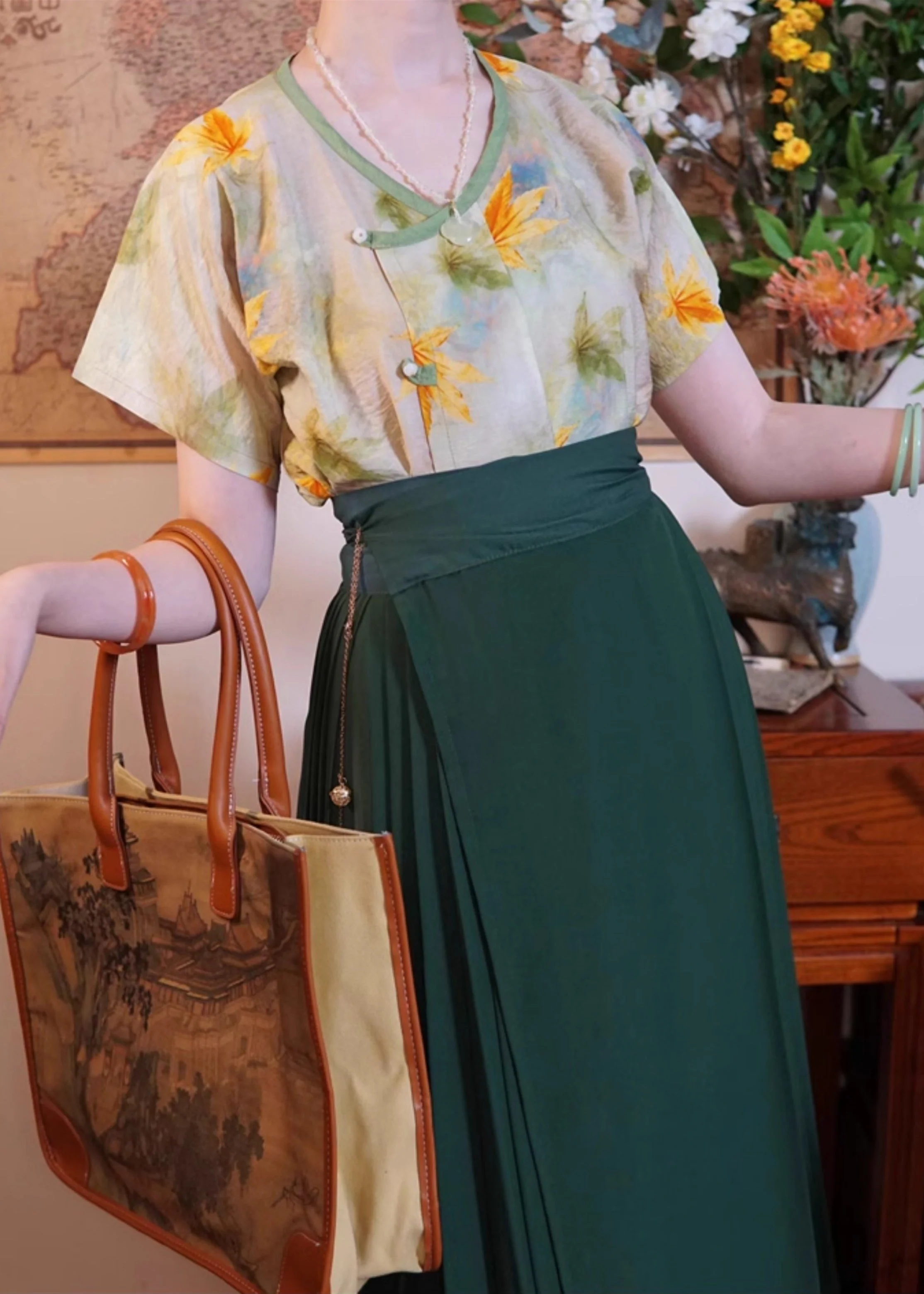Taozi Guodong 桃子果冻 Peach Jelly Modernized Tang Dynasty Beizi Banbi Top & Poqun Skirt Set - Image 10