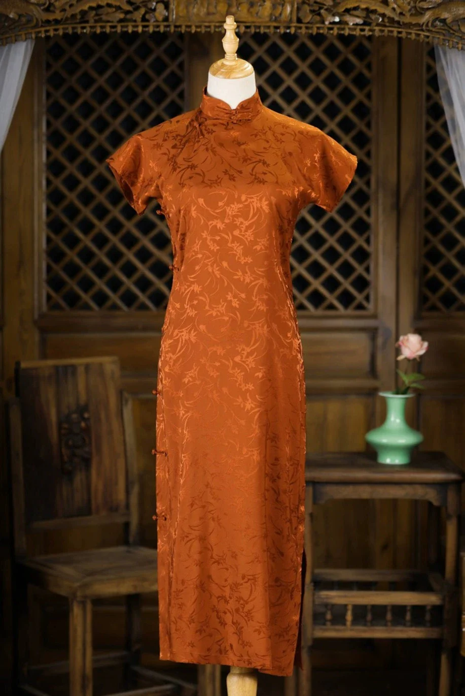 Tie Xu 铁锈 Rust Red 1930s Satin Floral Short Sleeve Qipao - Image 7