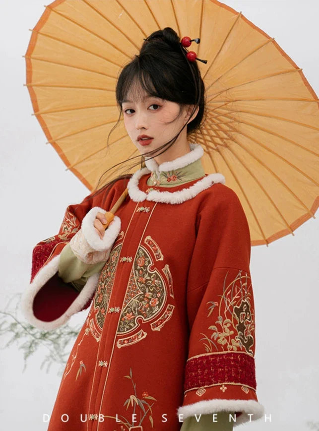Tihong Haitang 剔红海棠 Picking Red Begonias Ming Dynasty Round Collar Jacket & Mamian Winter Set - Image 10
