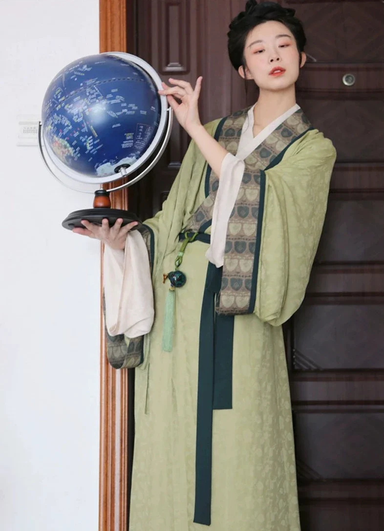 Tu Hong 土红 Terracotta Unisex Modernized Warring States Zhiju Straight Robe Set - Image 9