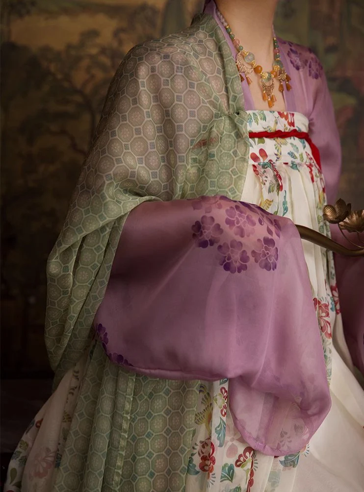 Tuan'Er 团儿 Tang Dynasty Restoration Mulberry Silk Qixiong Ruqun Set - Image 3