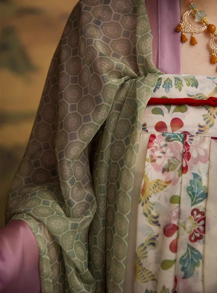 Tuan'Er 团儿 Tang Dynasty Restoration Mulberry Silk Qixiong Ruqun Set - Image 5