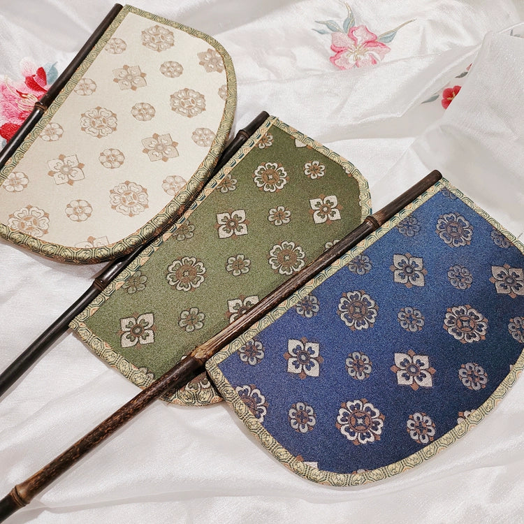 Tuan Hua 团花 Floral Emblem Unisex Single-Sided Hu Shan Fan - Image 3
