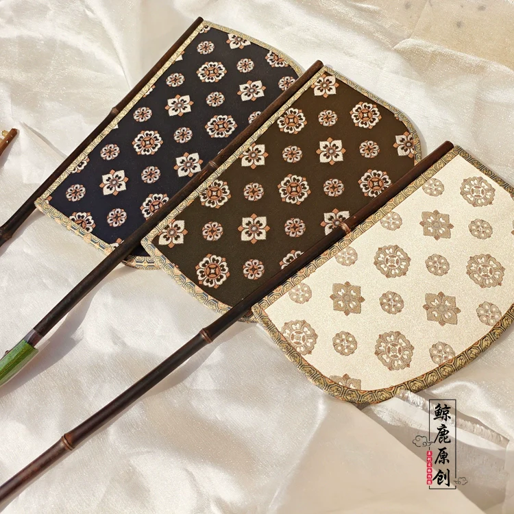 Tuan Hua 团花 Floral Emblem Unisex Single-Sided Hu Shan Fan - Image 5
