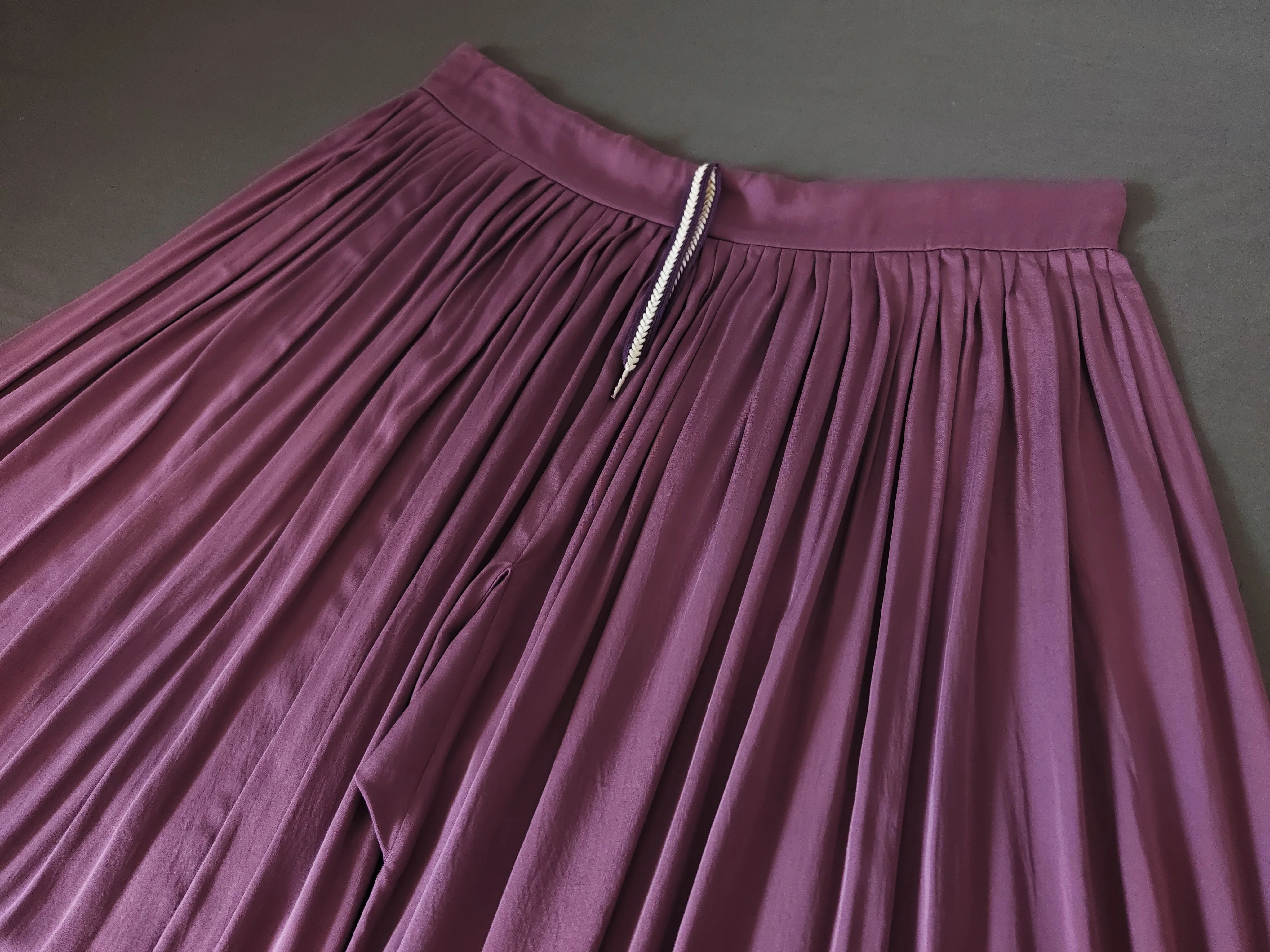 Tuan Ke 团窠 Round Nest Unisex Wei Jin Dynasty Restoration Baizhe Ku Hundred Pleat Lantern Trousers - Image 13