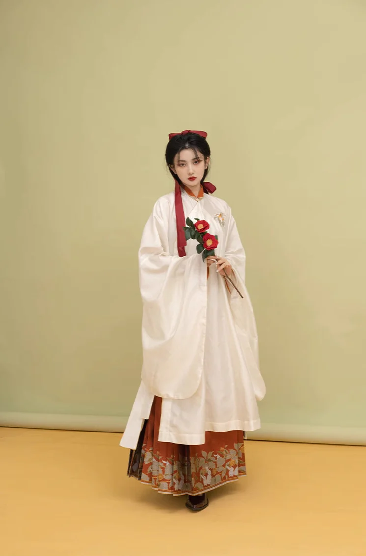 Tuzi 兔子灯笼莓 Bunny & Lantern Berry Mamian Qun - Image 3