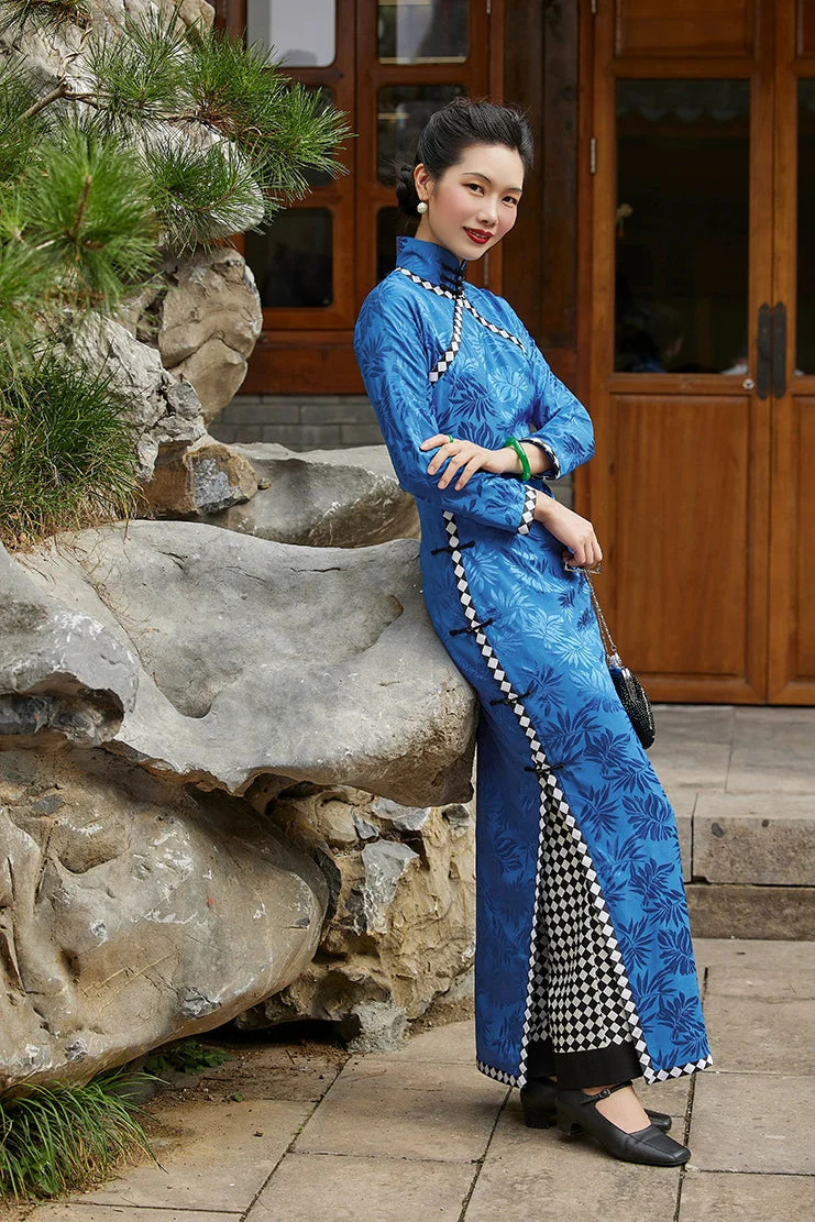 Untold Tales 尘封的故事 1940s Checker Print Satin Long Sleeve Qipao - Image 3