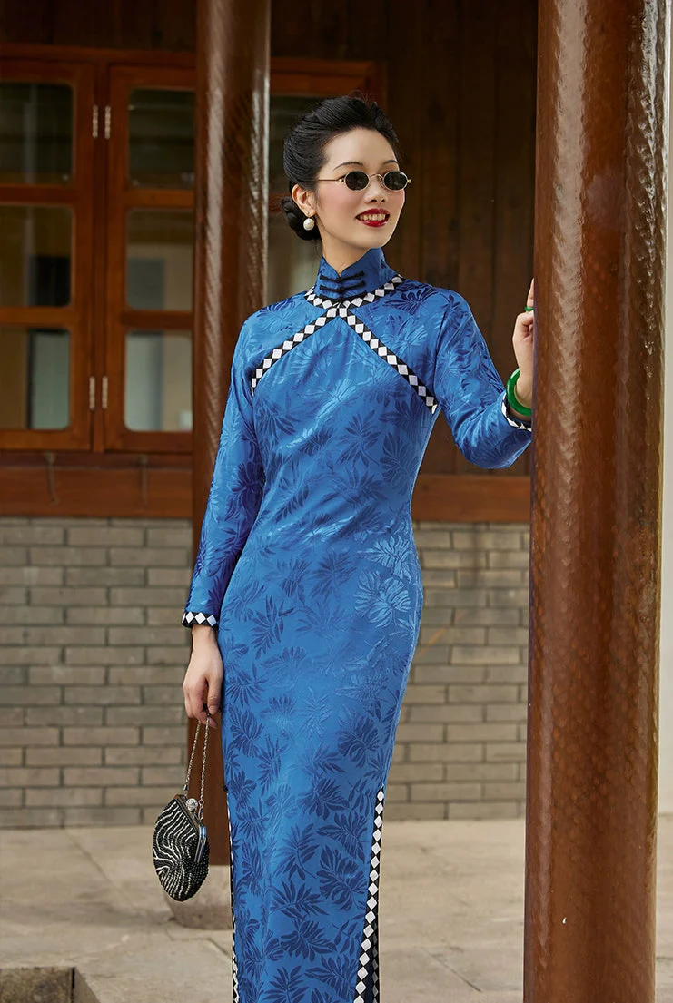 Untold Tales 尘封的故事 1940s Checker Print Satin Long Sleeve Qipao - Image 5