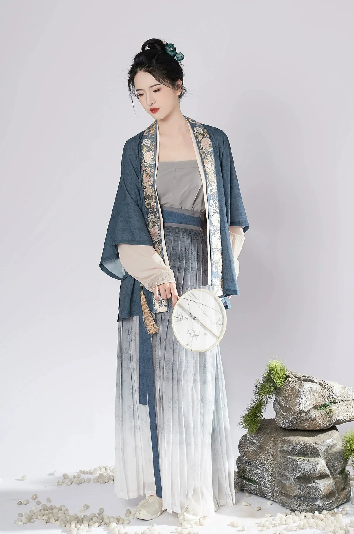 Wan Qiu 挽秋 Coming Autumn Song Dynasty Ruqun - Image 3